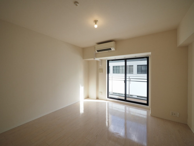 【洋室】 | ルーエ本町 | 明るい洋室です