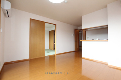 【居間・リビング】 | ソレーユ | こちらの居間で趣味の時間をお楽しみください
ソレーユ　202号室　2020年1月15日