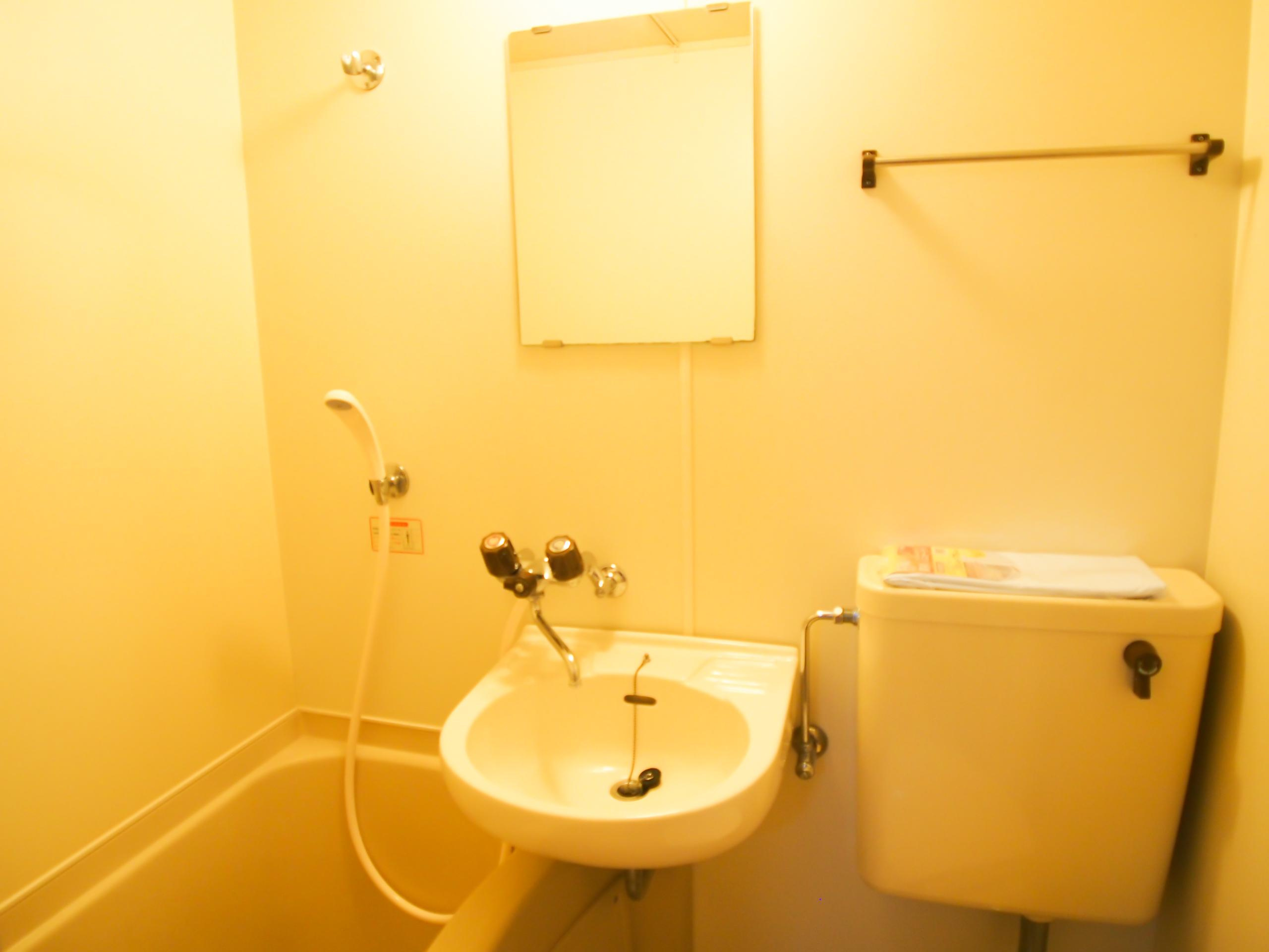 レジデンス清水ヶ丘の浴室