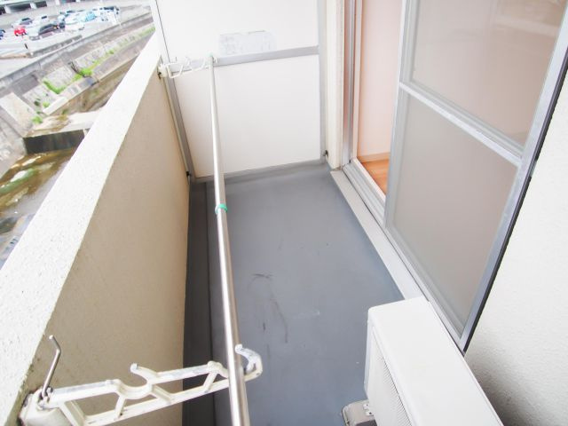 レジデンス清水ヶ丘のバルコニー