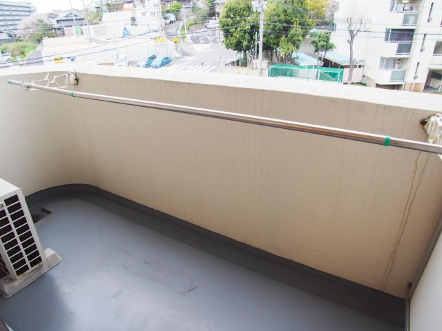 レジデンス清水ヶ丘のバルコニー