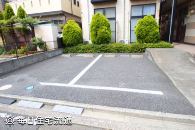 【駐車場】 | ゴールド