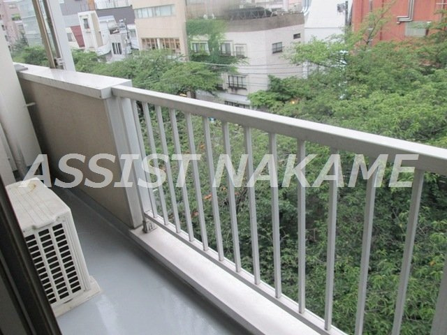 細井マンションのバルコニー