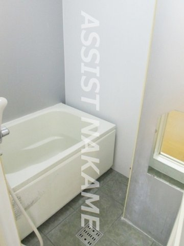 細井マンションの浴室