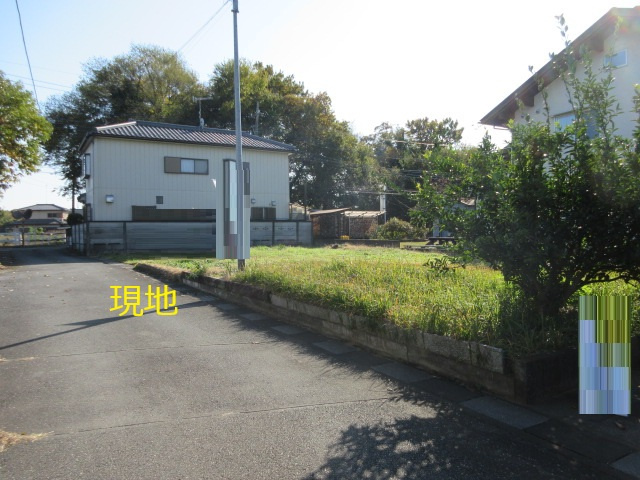 中古戸建　熊谷市千代64-1（期間限定現況販売）の前面道路含む現地写真