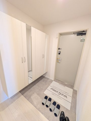 D-residence稲城の玄関
