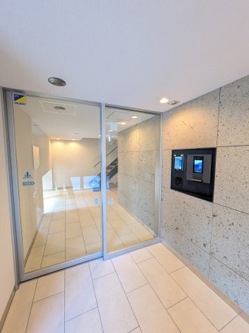 D-residence稲城のエントランス