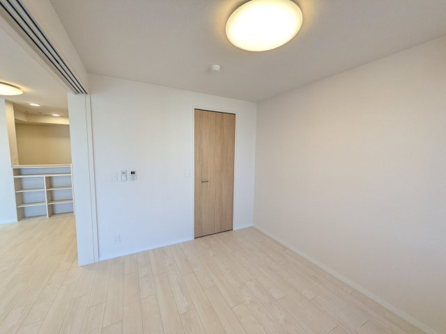 D-residence稲城の洋室