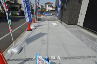 【駐車場】