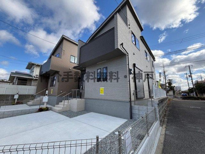 【外観】 | 神戸市西区春日台9丁目　新築戸建B号棟　仲介手数料無料！ | 外観は落ち着いています