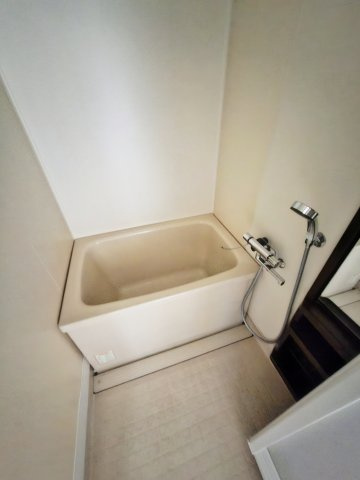 サンパレス甲子園の浴室