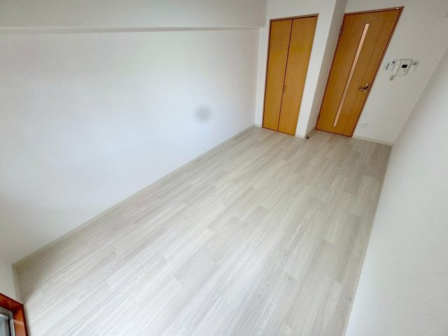 アーデン新大阪の寝室