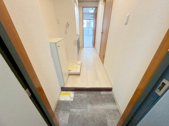 アーデン新大阪の玄関