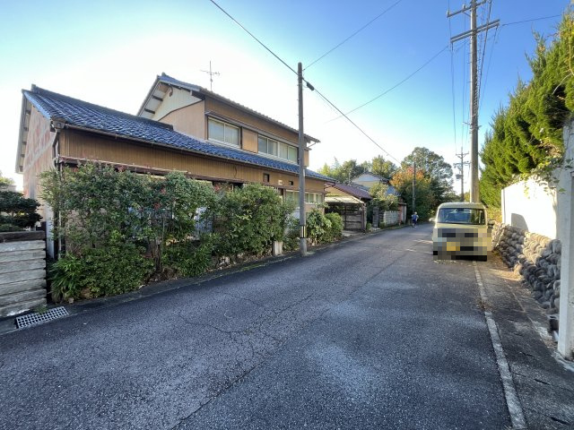 中古住宅　長良の前面道路含む現地写真