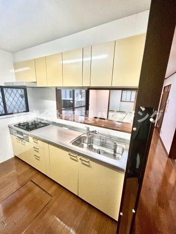 富田丘町一戸建のキッチン