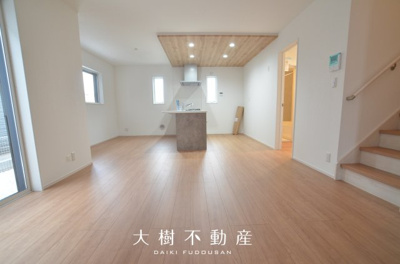 【居間・リビング】 | 綾瀬市深谷上７丁目 新築戸建て 全5棟【仲介手数料無料】 | 海老名市を中心に地域密着で営業♪不動産のことなら「大樹不動産」へ