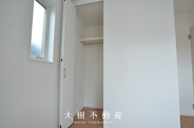 【洋室】 | 綾瀬市深谷上７丁目 新築戸建て 全5棟【仲介手数料無料】 | 2階　洋室3（5.0帖）クローゼット