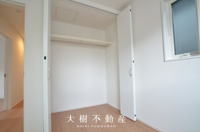 【洋室】 | 綾瀬市深谷上７丁目 新築戸建て 全5棟【仲介手数料無料】 | 2階　洋室4（4.5帖）クローゼット