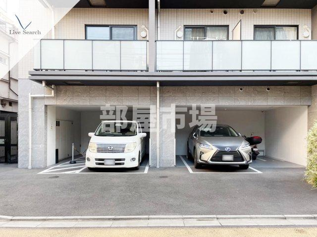 レオーネ南千住Ⅱの駐車場