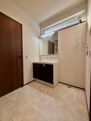 小郡市小板井　2号地の洗面所|脱衣場は広めの仕様です