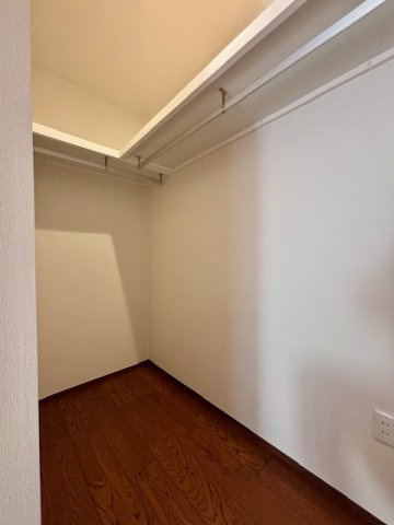 小郡市小板井　2号地の収納|ウォーキングクローゼットは大容量で便利ですね♪