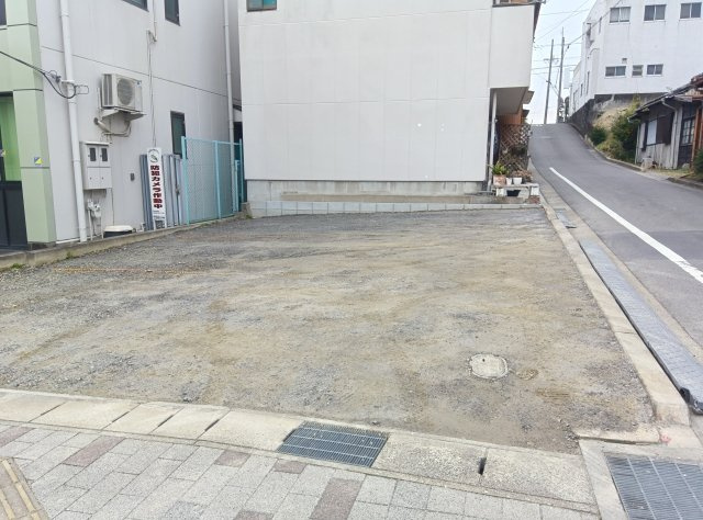 六供町借地の駐車場