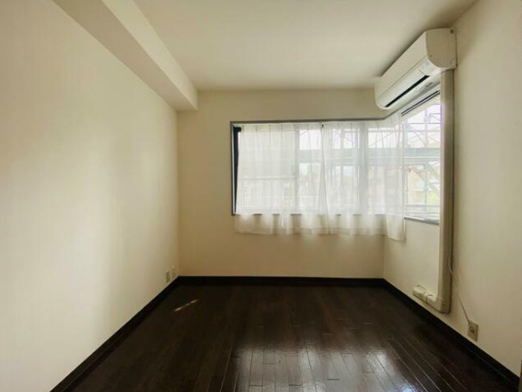 上馬ハイデンス　ペット相談　宅配BOX　防犯カメラ　の内装