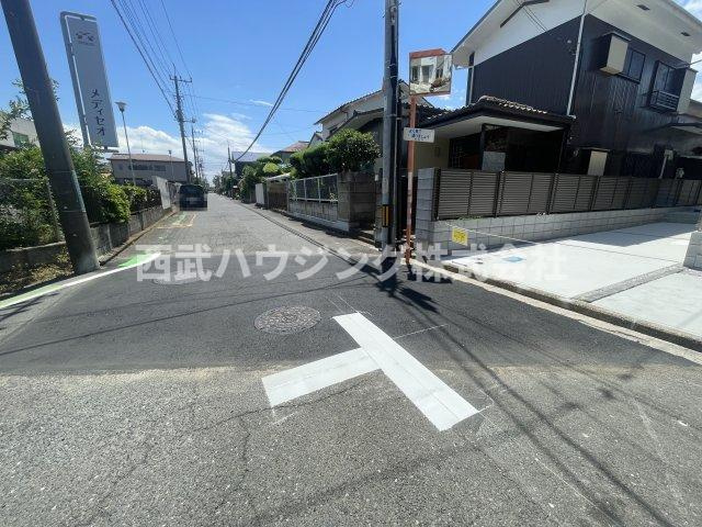 【仲介手数料無料】所沢市榎町Ⅰ期全２棟2号棟所沢市の新築住宅なら西武ハウジングの前面道路含む現地写真