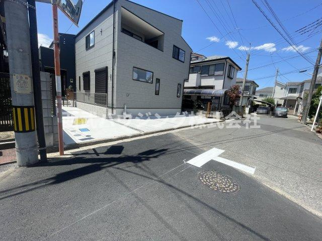 【仲介手数料無料】所沢市榎町Ⅰ期全２棟2号棟所沢市の新築住宅なら西武ハウジングの前面道路含む現地写真