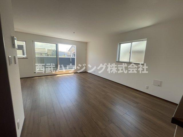 【仲介手数料無料】所沢市榎町Ⅰ期全２棟2号棟所沢市の新築住宅なら西武ハウジングの居間・リビング