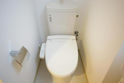 【トイレ】 | イグレック南本町 | 落ち着いた色調のトイレです