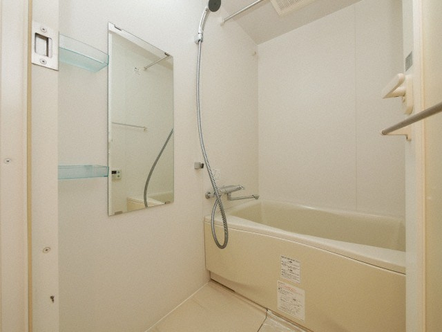 QCフラット北堀江の浴室