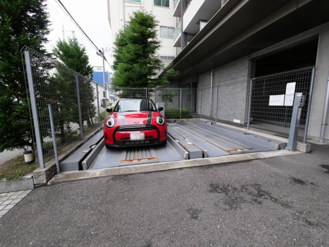 QCフラット北堀江の駐車場