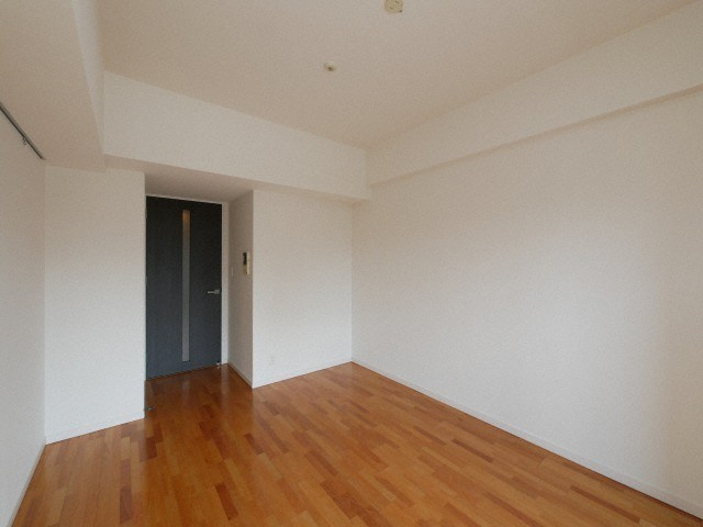 QCフラット北堀江の居間・リビング