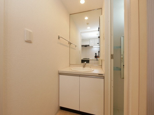 QCフラット北堀江の洗面所