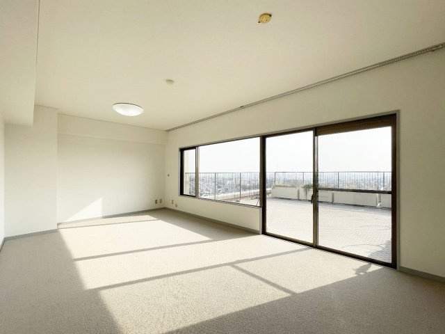 藤和ライブタウン甲陽園山王町C棟の和室