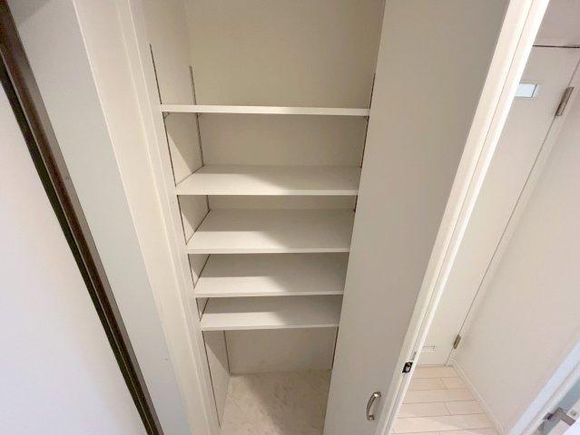 セレニティ田川北A棟の収納