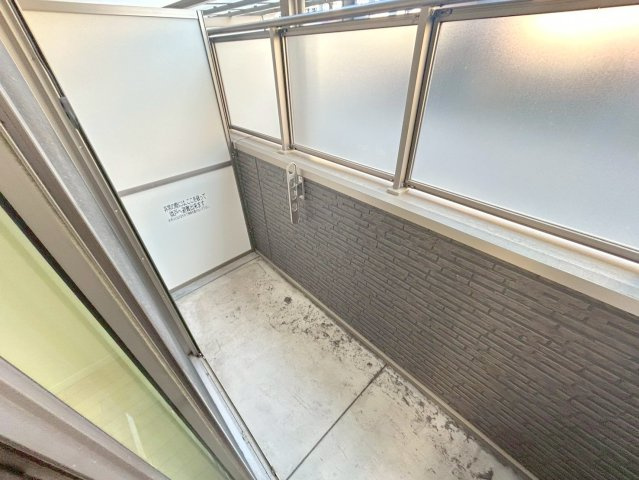 セレニティ田川北A棟のバルコニー