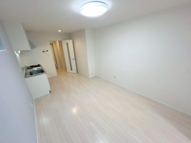 セレニティ田川北A棟の居間・リビング