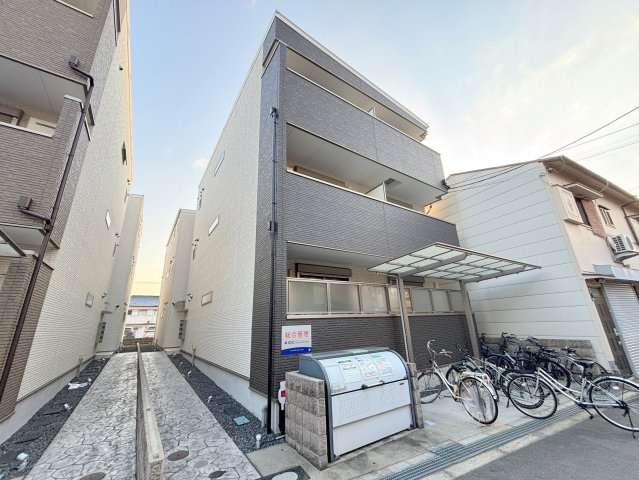 セレニティ田川北A棟の外観