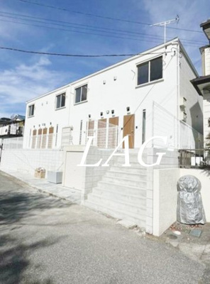 【その他共用部分】 | モンターニュ薬園台 | 共用階段です。