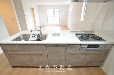 【キッチン】 | 綾瀬市深谷上７丁目 新築戸建て 全5棟【仲介手数料無料】