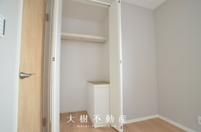 【洋室】 | 綾瀬市深谷上７丁目 新築戸建て 全5棟【仲介手数料無料】 | 2階　洋室1（5.0帖）クローゼット