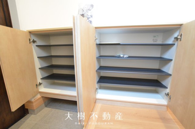 【玄関】 | 綾瀬市深谷上７丁目 新築戸建て 全5棟【仲介手数料無料】