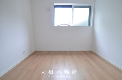 【洋室】 | 綾瀬市深谷上７丁目 新築戸建て 全5棟【仲介手数料無料】 | 1階　洋室3（4.4帖）