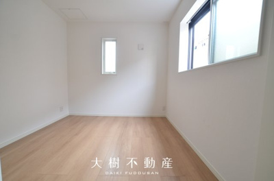 【洋室】 | 綾瀬市深谷上７丁目 新築戸建て 全5棟【仲介手数料無料】 | 1階　洋室4（5.2帖）