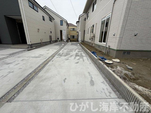 茅ヶ崎市旭が丘　新築戸建　全３棟の外観|11月14日撮影　建築中　現地外観