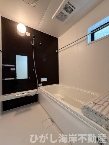 茅ヶ崎市旭が丘　新築戸建　全３棟の外観|11月14日撮影　建築中　現地外観