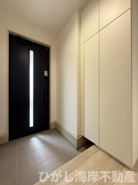 茅ヶ崎市旭が丘　新築戸建　全３棟の前面道路含む現地写真|11月14日撮影　建築中　現地外観