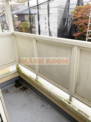 メゾン杉沼のバルコニー